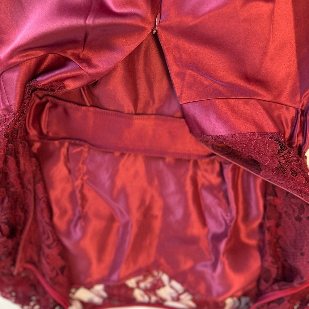 Spliced Burgundy Lace Satin High-Low Dress Long Sleeve Size Medium - Picture 10 of 13